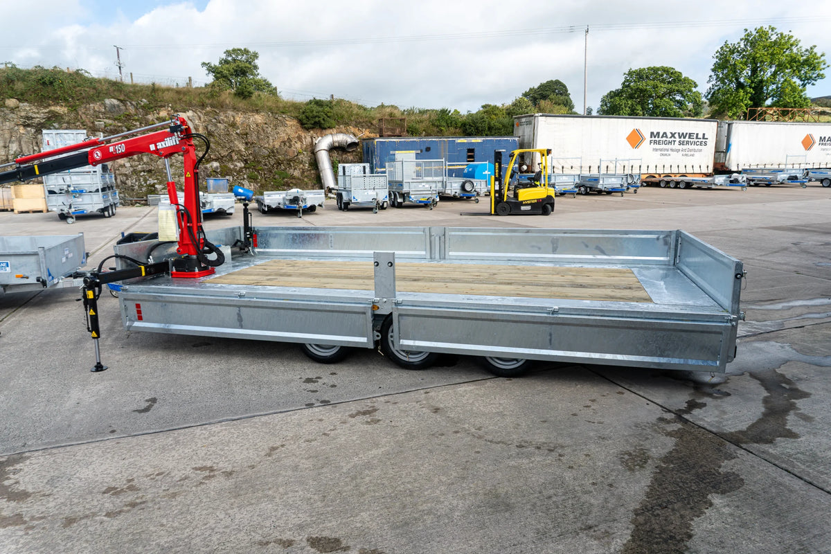Dale Kane flatbed trailer fitted with crane side view